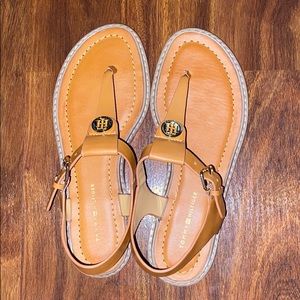 ☀️🤩 NWOT Tommy Hilfiger Sandals 🤩☀️